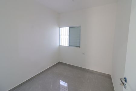 Quarto 2 de apartamento para alugar com 2 quartos, 40m² em Santo Antônio, Osasco