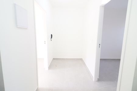 Sala/Cozinha de apartamento para alugar com 2 quartos, 40m² em Santo Antônio, Osasco
