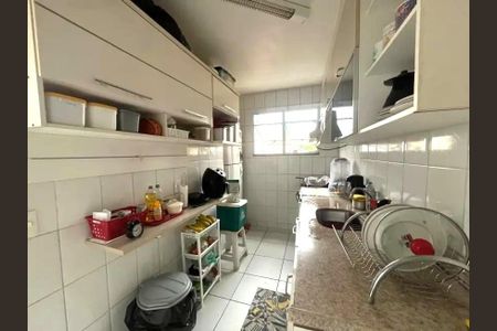 Apartamento à venda com 75m², 2 quartos e sem vaga Apartamento à venda com 75m², 2 quartos e sem vagaCozinha