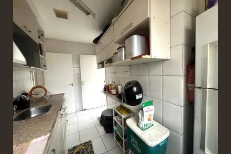 Apartamento à venda com 75m², 2 quartos e sem vaga Apartamento à venda com 75m², 2 quartos e sem vagaCozinha