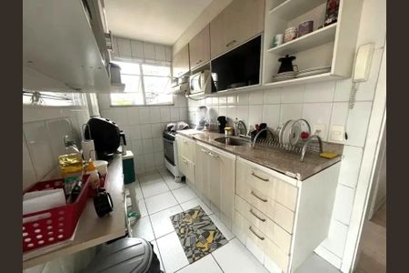 Apartamento à venda com 75m², 2 quartos e sem vaga Apartamento à venda com 75m², 2 quartos e sem vagaCozinha