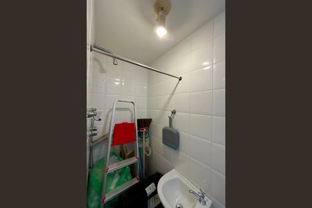 Apartamento para alugar com 72m², 2 quartos e 1 vaga Apartamento para alugar com 72m², 2 quartos e 1 vagaÁrea de serviço - banheiro