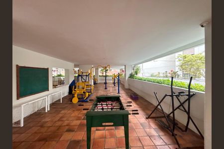Apartamento para alugar com 72m², 2 quartos e 1 vaga Apartamento para alugar com 72m², 2 quartos e 1 vagaÁrea comum - playground