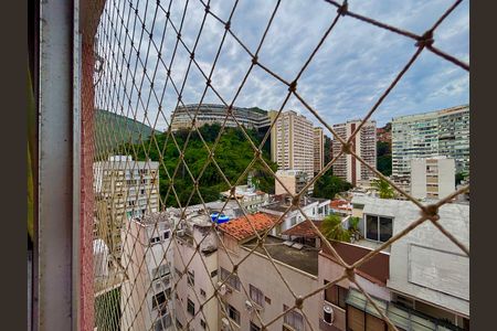 Apartamento para alugar com 72m², 2 quartos e 1 vaga Apartamento para alugar com 72m², 2 quartos e 1 vagaSala - vista