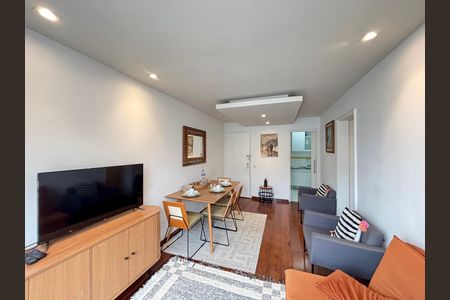 Apartamento para alugar com 72m², 2 quartos e 1 vaga Apartamento para alugar com 72m², 2 quartos e 1 vagaSala