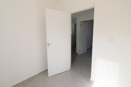 Quarto 1 de apartamento para alugar com 2 quartos, 40m² em Santo Antônio, Osasco