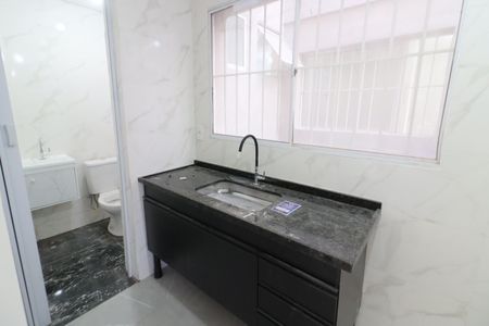 Apartamento para alugar com 40m², 2 quartos e 1 vagaSala/Cozinha