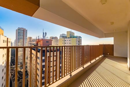 Apartamento à venda com 109m², 3 quartos e 2 vagas Apartamento à venda com 109m², 3 quartos e 2 vagasVaranda