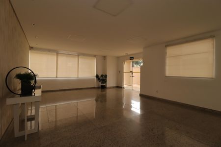 Apartamento para alugar com 54m², 2 quartos e 2 vagasÁrea Comum - Hall