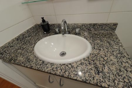 Apartamento para alugar com 54m², 2 quartos e 2 vagasBanheiro - Pia