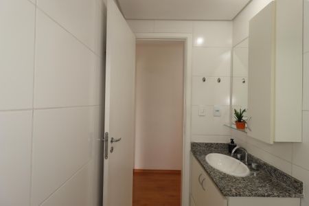 Apartamento para alugar com 54m², 2 quartos e 2 vagasBanheiro