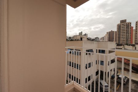 Sacada da Sala de apartamento para alugar com 2 quartos, 54m² em Vila Valparaíso, Santo André