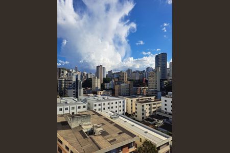 Apartamento à venda com 101m², 3 quartos e 2 vagas Apartamento à venda com 101m², 3 quartos e 2 vagasVista