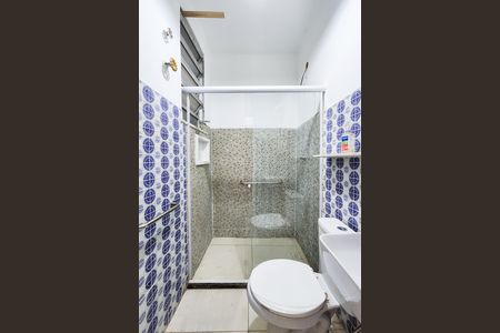 Banheiro  de kitnet/studio para alugar com 1 quarto, 25m² em Tijuca, Rio de Janeiro