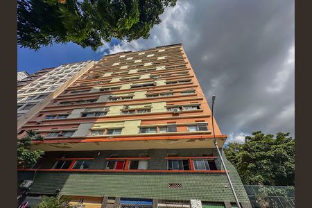 Apartamento para alugar com 45m², 1 quarto e 1 vaga