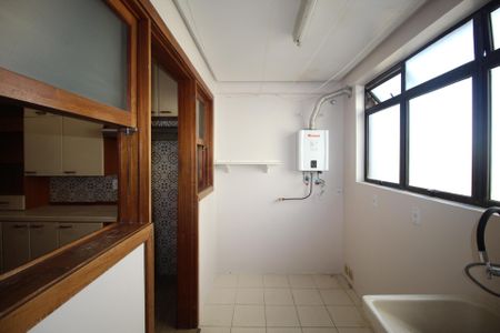 Apartamento para alugar com 140m², 3 quartos e 1 vagaÁrea de Serviço