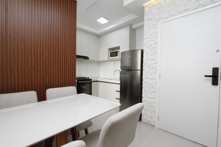 Cozinha de apartamento para alugar com 2 quartos, 48m² em Palmeiras, Belo Horizonte