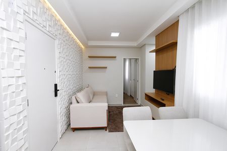 Sala de apartamento para alugar com 2 quartos, 48m² em Palmeiras, Belo Horizonte