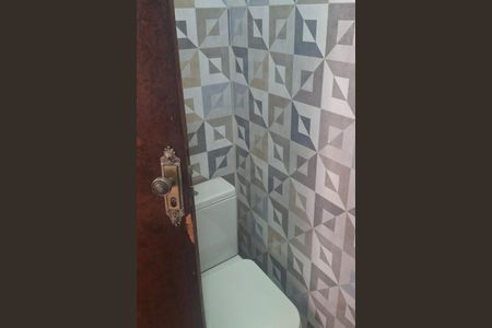 Casa à venda com 285m², 5 quartos e 6 vagasBanheiro