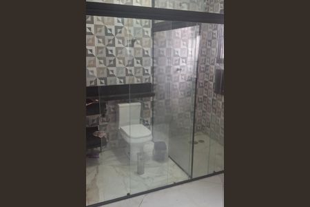 Banheiro de casa à venda com 5 quartos, 285m² em Jardim Jovaia, Guarulhos