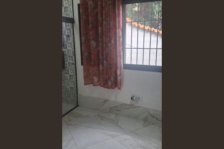 Casa à venda com 285m², 5 quartos e 6 vagasQuarto  