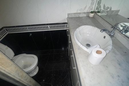 Apartamento para alugar com 94m², 2 quartos e 1 vaga Apartamento para alugar com 94m², 2 quartos e 1 vagaBanheiro