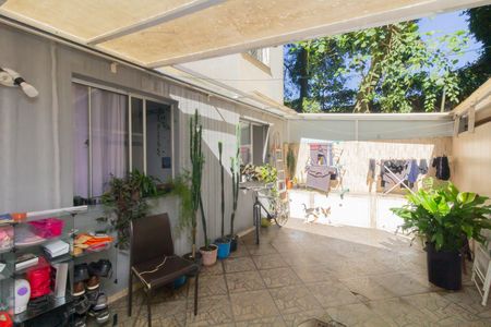 Apartamento para alugar com 54m², 2 quartos e sem vaga Apartamento para alugar com 54m², 2 quartos e sem vagaQuintal