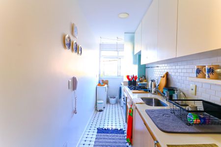 Apartamento à venda com 62m², 2 quartos e 1 vagaCozinha