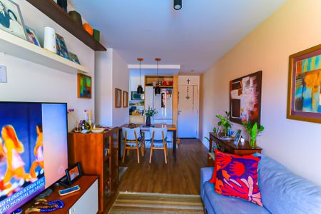 Apartamento à venda com 62m², 2 quartos e 1 vagaSala