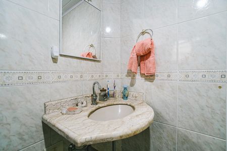 Apartamento à venda com 55m², 2 quartos e sem vaga Apartamento à venda com 55m², 2 quartos e sem vagaBanheiro