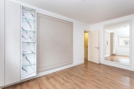 Quarto 2 de apartamento para alugar com 3 quartos, 117m² em Bela Vista, Porto Alegre