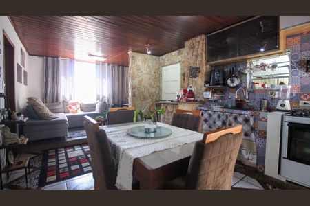 Casa à venda com 4 quartos, 250m² em Vila Alpina, São Paulo