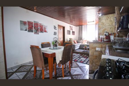 Casa à venda com 4 quartos, 250m² em Vila Alpina, São Paulo