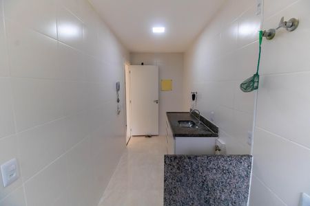 Apartamento à venda com 61m², 2 quartos e 1 vaga Apartamento à venda com 61m², 2 quartos e 1 vagaCozinha e Área de Serviço