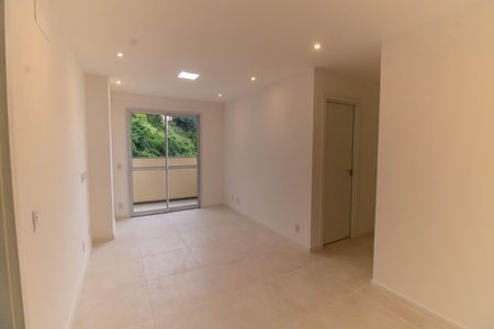 Apartamento à venda com 61m², 2 quartos e 1 vaga Apartamento à venda com 61m², 2 quartos e 1 vagaSala
