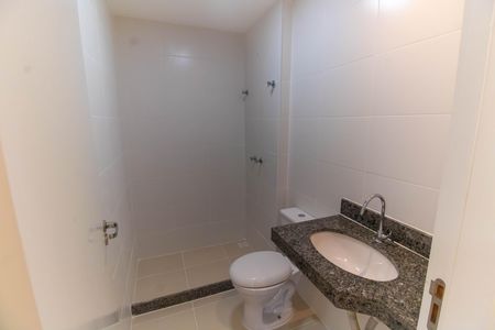 Apartamento à venda com 61m², 2 quartos e 1 vaga Apartamento à venda com 61m², 2 quartos e 1 vagaBanheiro da Suíte