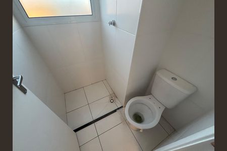 Apartamento à venda com 40m², 2 quartos e sem vaga Apartamento à venda com 40m², 2 quartos e sem vagaBanheiro