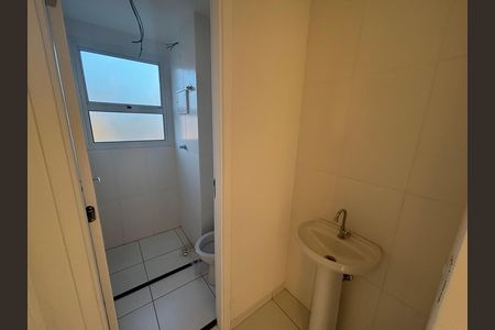 Apartamento à venda com 40m², 2 quartos e sem vaga Apartamento à venda com 40m², 2 quartos e sem vagaBanheiro