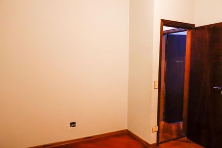 Quarto 2 de casa à venda com 4 quartos, 600m² em Veloso, Osasco