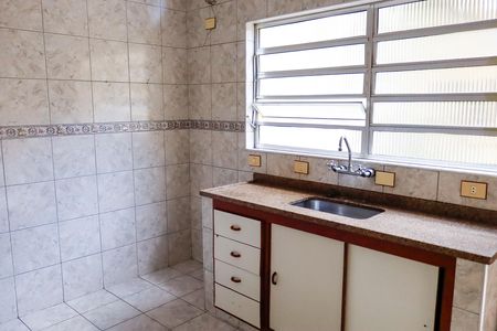 Casa à venda com 600m², 4 quartos e 3 vagas Casa à venda com 600m², 4 quartos e 3 vagasCozinha