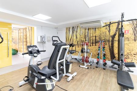 Apartamento à venda com 77m², 2 quartos e 2 vagas Apartamento à venda com 77m², 2 quartos e 2 vagasÁrea comum - Academia