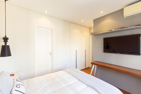 Apartamento à venda com 77m², 2 quartos e 2 vagas Apartamento à venda com 77m², 2 quartos e 2 vagasSuíte