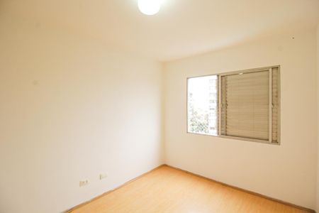 Quarto 1 de apartamento para alugar com 2 quartos, 62m² em Vila Ipojuca, São Paulo
