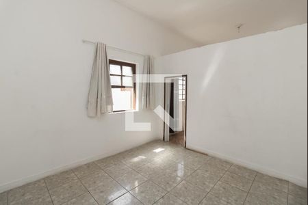 Quarto de casa à venda com 6 quartos, 200m² em Vila Talarico, São Paulo