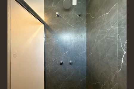 Casa para alugar com 108m², 2 quartos e 1 vaga Casa para alugar com 108m², 2 quartos e 1 vagaBanheiro Suíte 2
