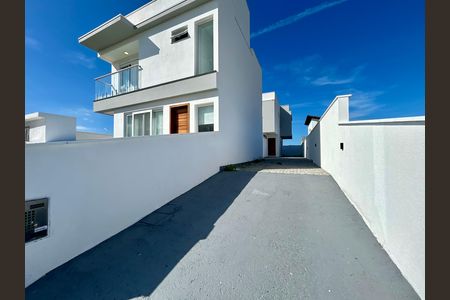 Casa para alugar com 108m², 2 quartos e 1 vaga Casa para alugar com 108m², 2 quartos e 1 vagaGaragem