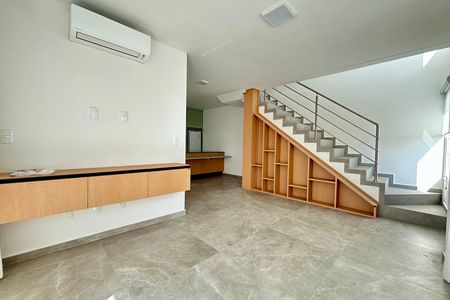 Casa para alugar com 108m², 2 quartos e 1 vaga Casa para alugar com 108m², 2 quartos e 1 vagaSala