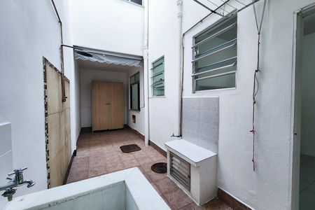 Casa para alugar com 62m², 2 quartos e 1 vaga Casa para alugar com 62m², 2 quartos e 1 vagaÁrea de Serviço