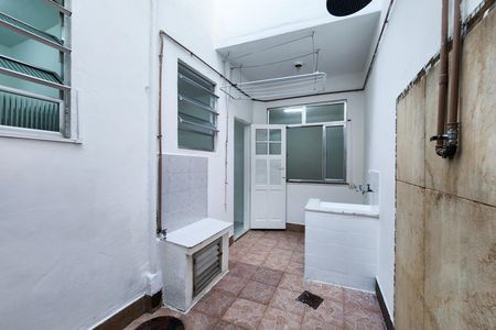 Casa para alugar com 62m², 2 quartos e 1 vaga Casa para alugar com 62m², 2 quartos e 1 vagaÁrea de Serviço