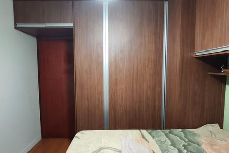 Casa à venda com 40m², 3 quartos e 3 vagas Casa à venda com 40m², 3 quartos e 3 vagasQuarto 2